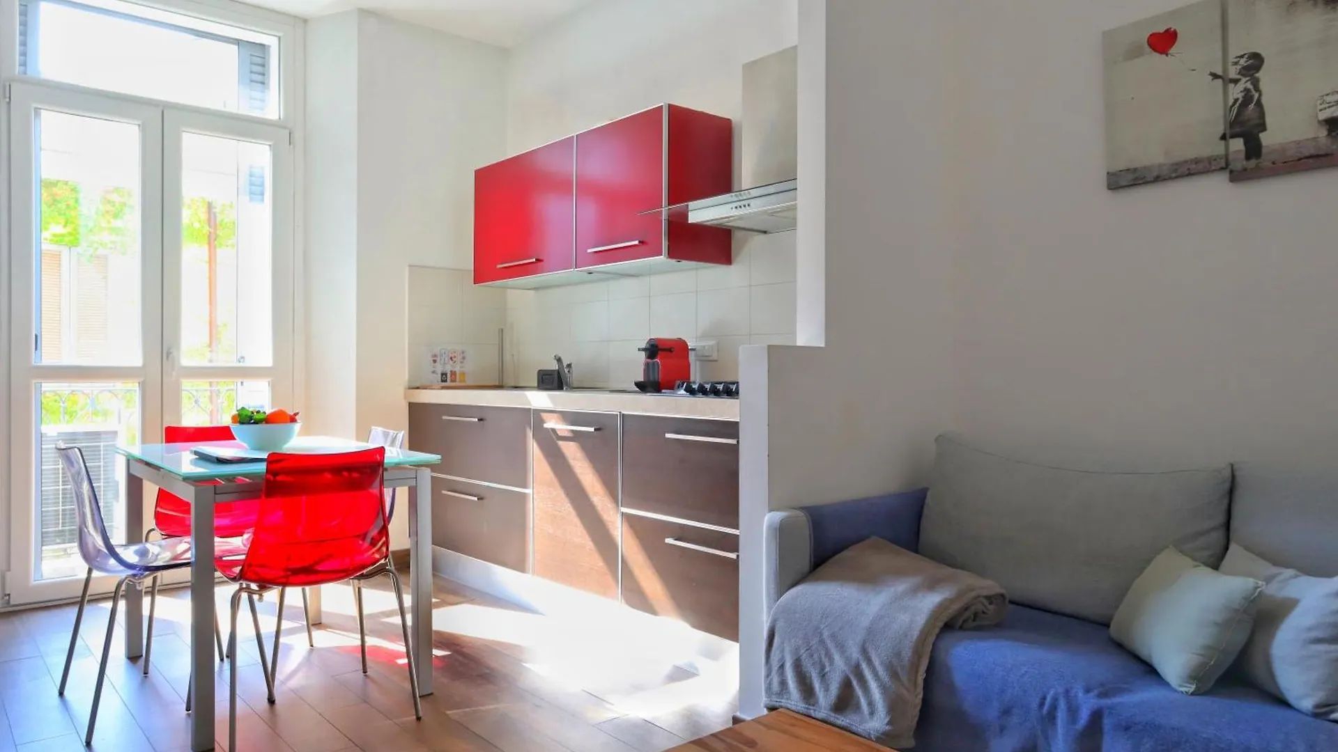 Boule Home Porta Romana Milano 0*,  Italia